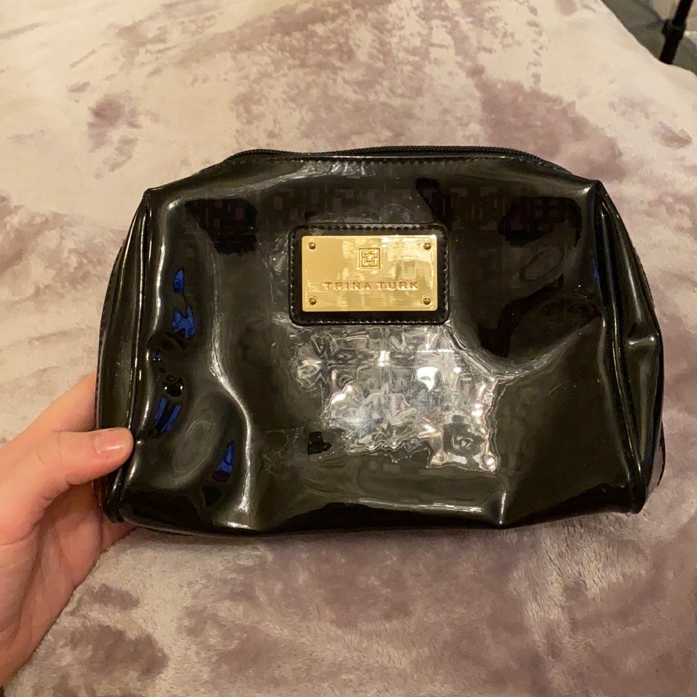 Cosmetic bag